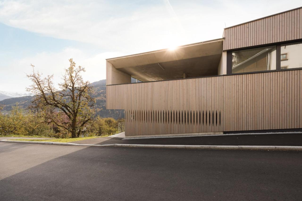 Apart Momente Grins Exterior photo